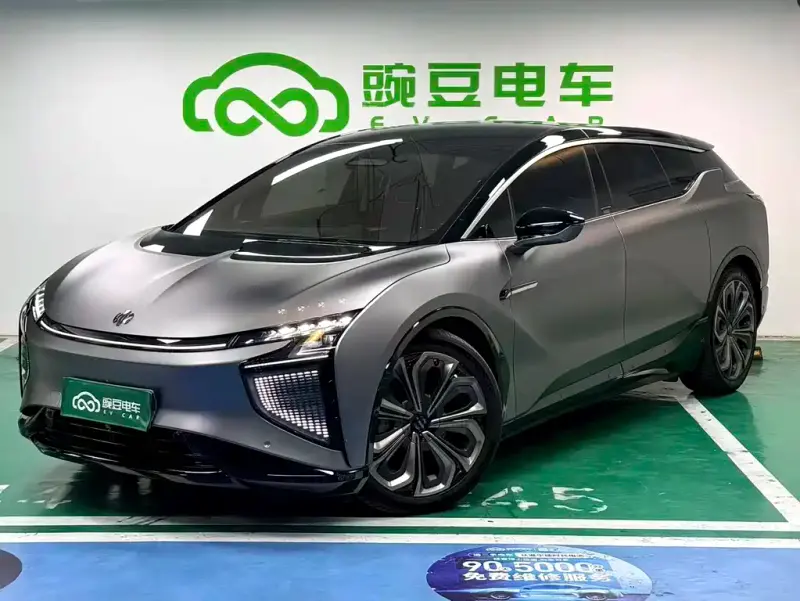 HiPhi X, 2022
