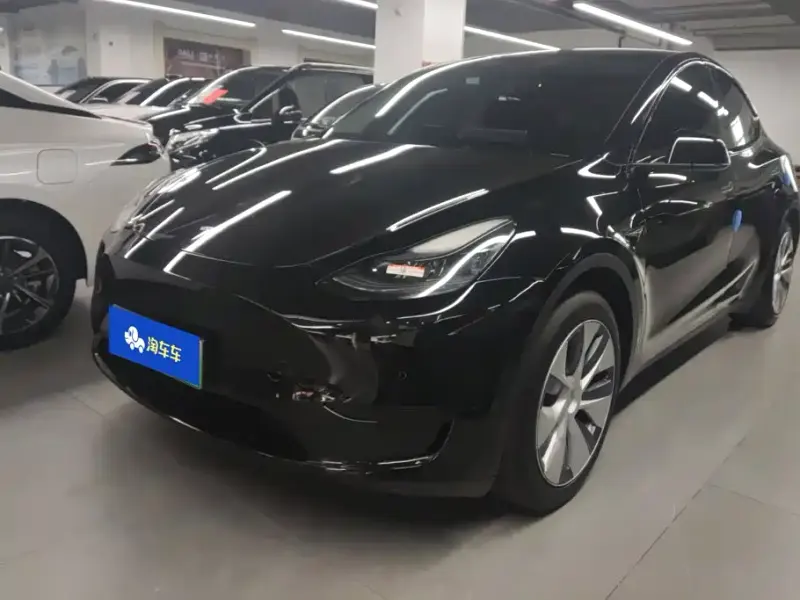 Tesla Model Y, 2023