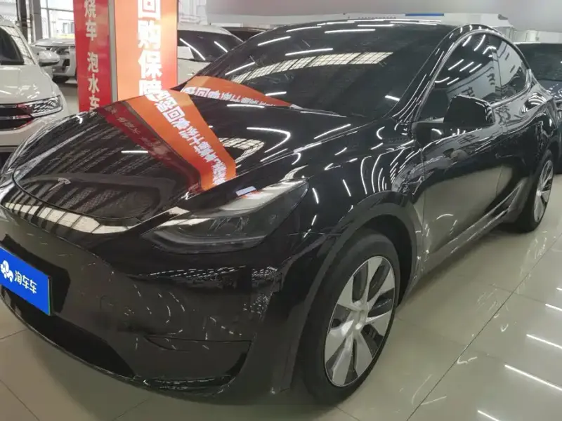 Tesla Model Y, 2023