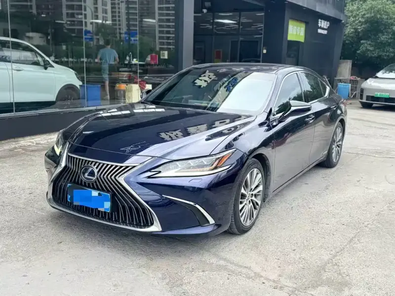 Lexus ES, 2019