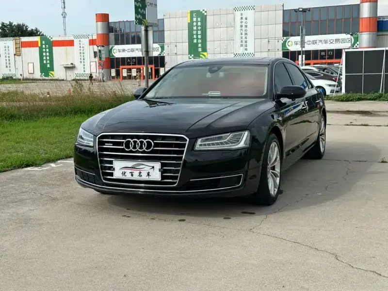 Audi A8, 2017 — фото 1