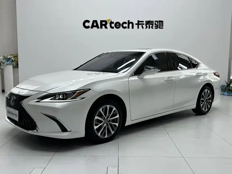 Lexus ES, 2024