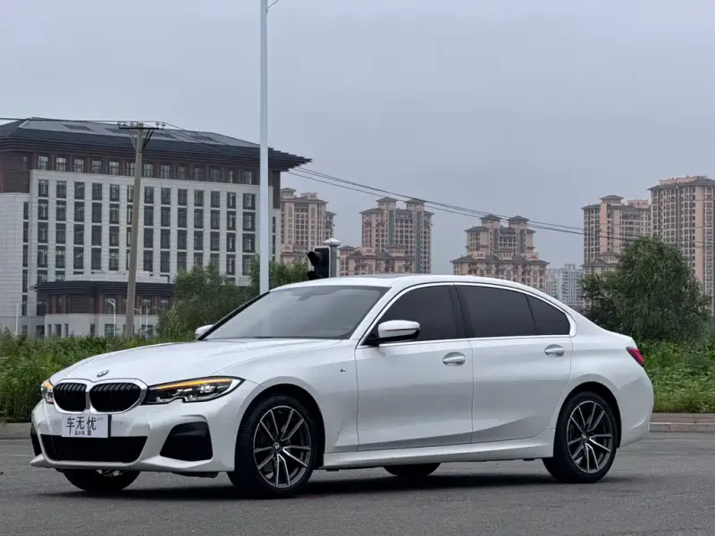 BMW 3 Series, 2022