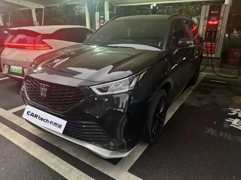 Toyota Crown Kluger, 2024