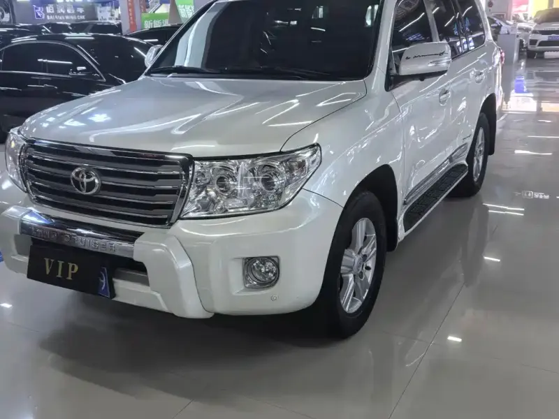 Toyota Land Cruiser, 2015