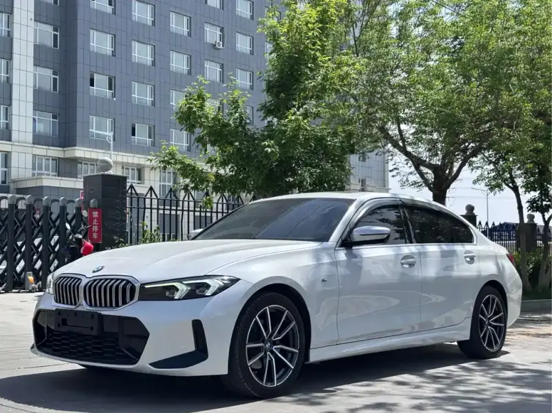 BMW 3 Series, 2023