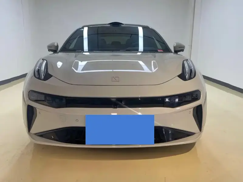 Zeekr 001, 2025