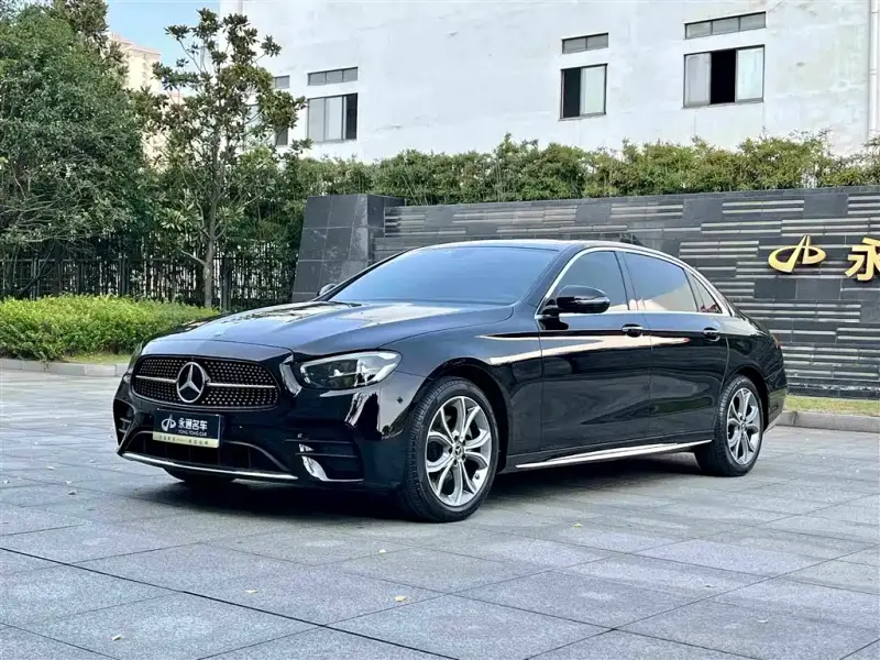 Mercedes-Benz E-Class, 2022