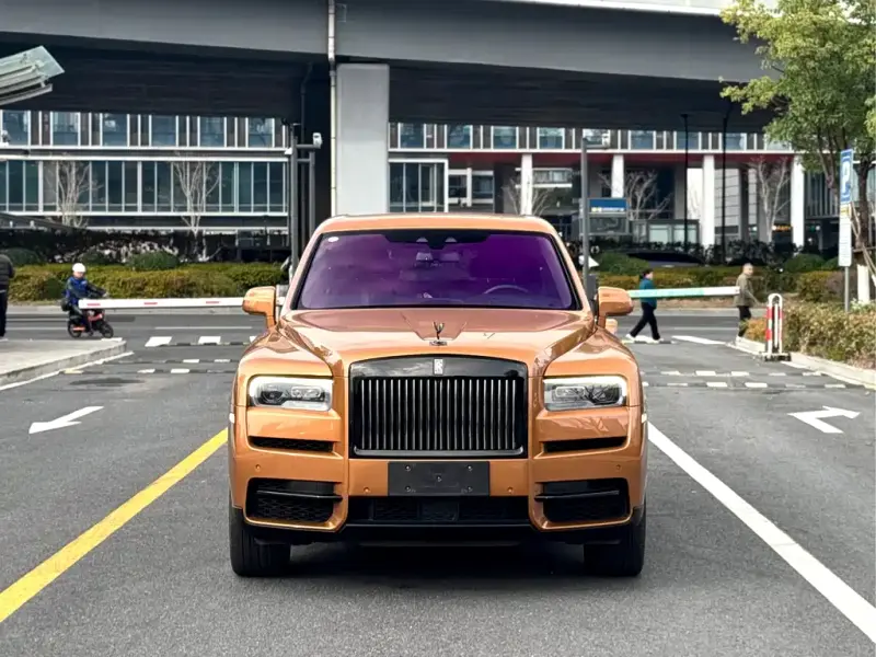 Rolls-Royce Cullinan, 2021