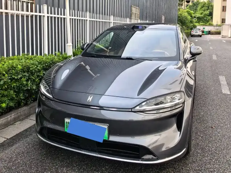 Luxeed Zhijie R7, 2025
