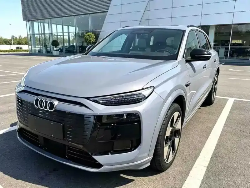 Audi Q6L e-tron, 2025 — фото 1