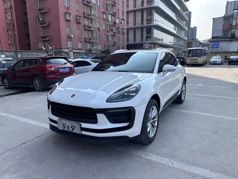 Porsche Macan, 2022 — фото 1