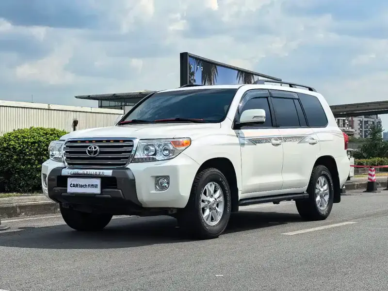 Toyota Land Cruiser, 2015