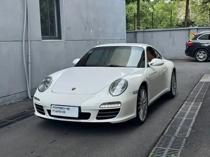 Porsche 911, 2011
