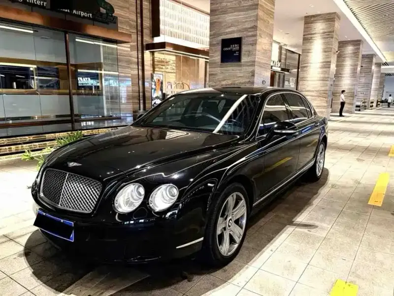 Bentley Flying Spur, 2013