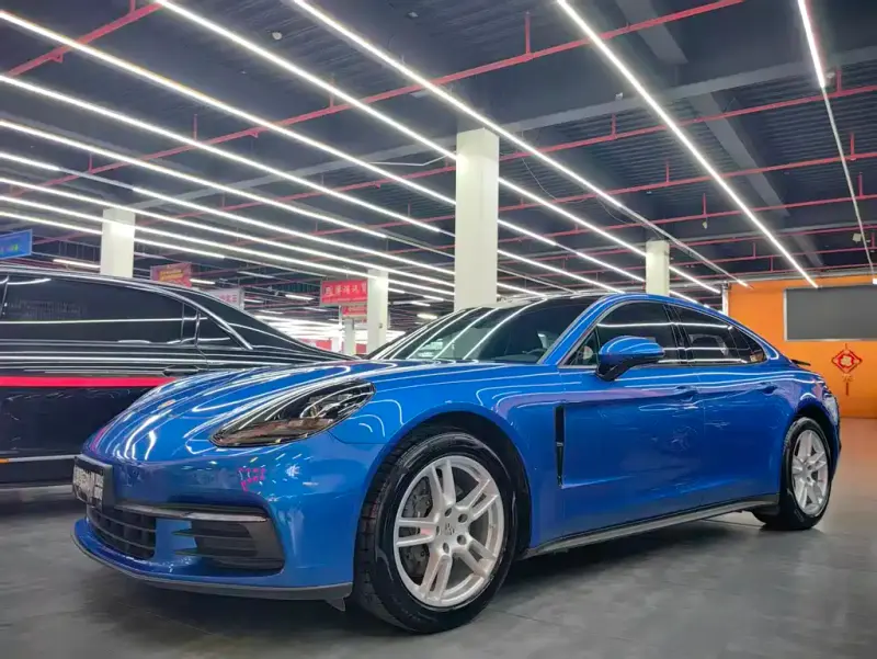 Porsche Panamera, 2018