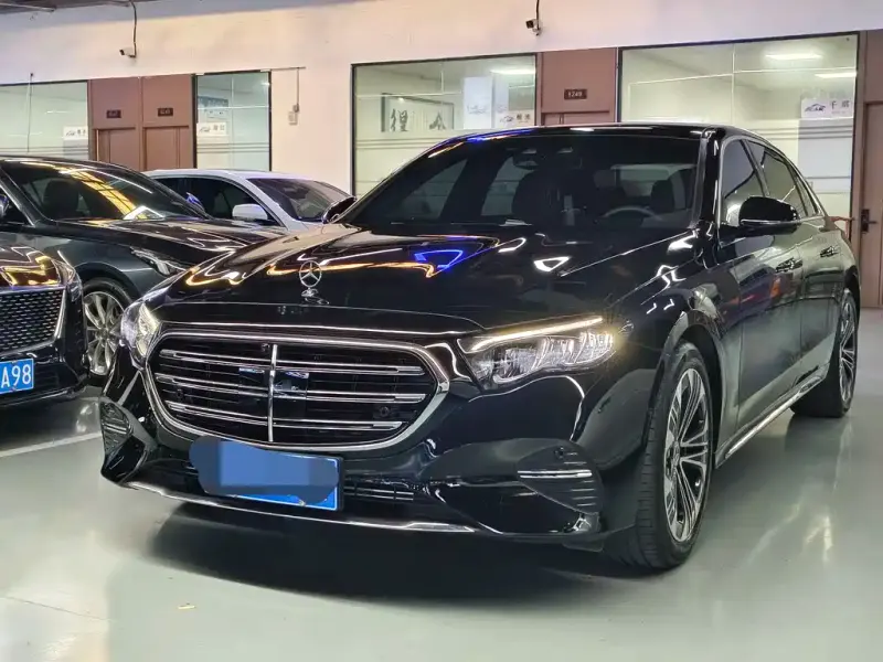 Mercedes-Benz E-Class, 2025