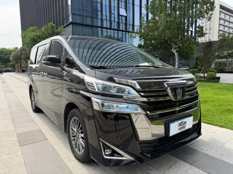 Toyota Vellfire, 2022 — фото 1