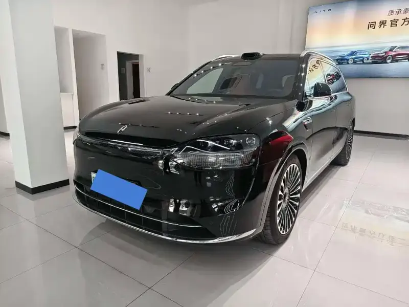 AITO M9, 2025