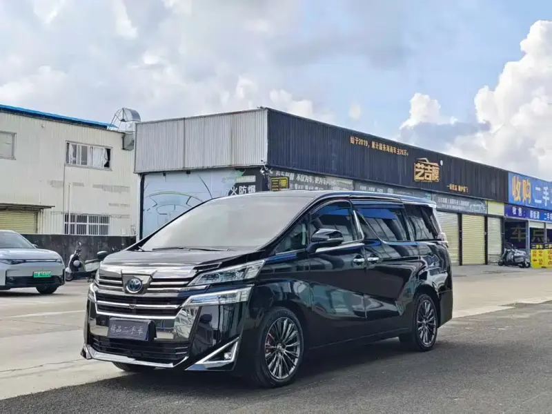 Toyota Vellfire, 2020 — фото 1