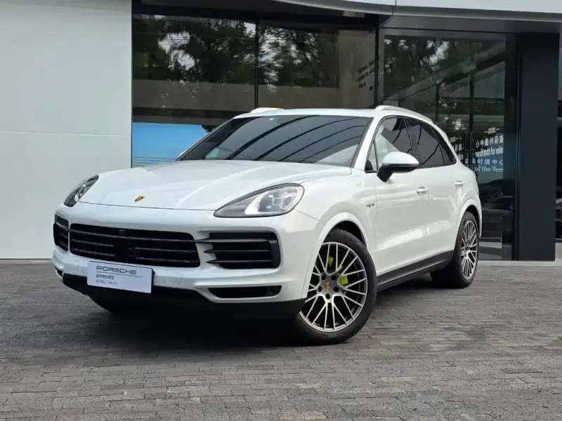 Porsche Cayenne Hybrid, 2023 — фото 1