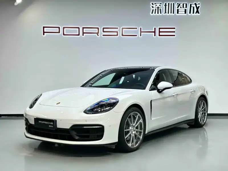 Porsche Panamera, 2023