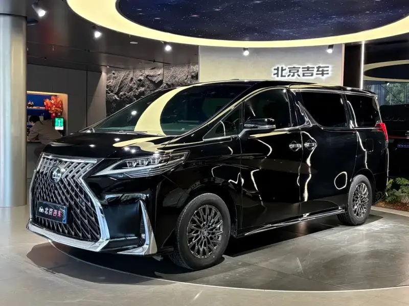 Lexus LM, 2021