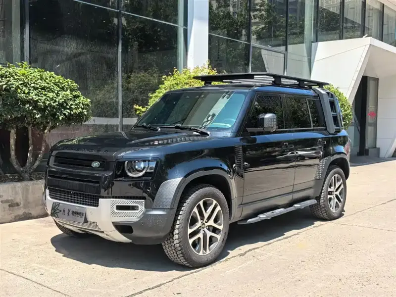 Land Rover Defender, 2026