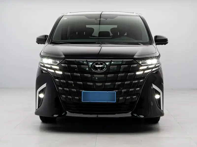 Toyota Alphard, 2024