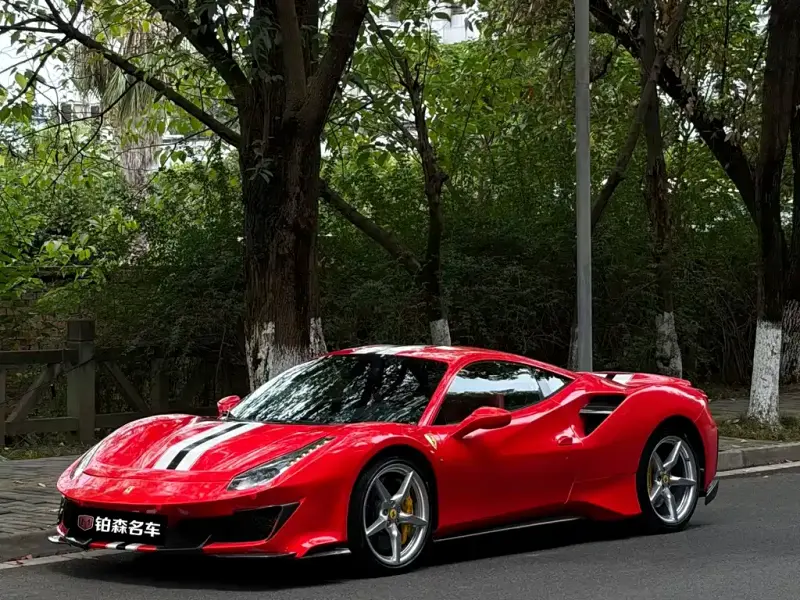 Ferrari 488, 2017