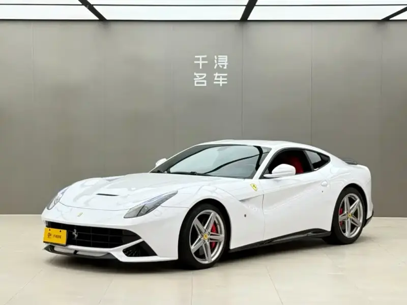 Ferrari F12berlinetta, 2013