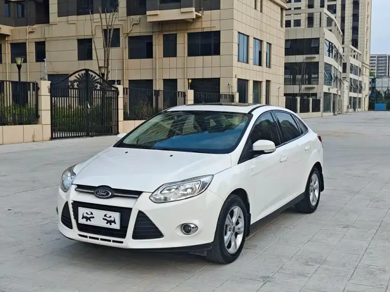Ford Focus, 2014 — фото 1