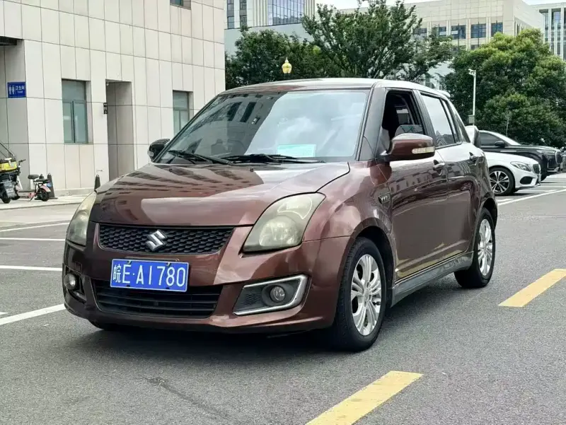 Suzuki Swift, 2014 — фото 1