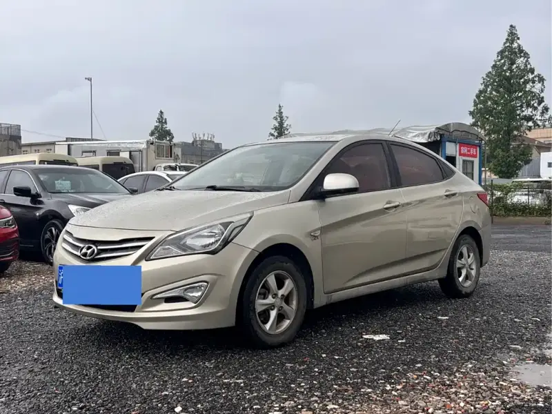 Hyundai Verna, 2014