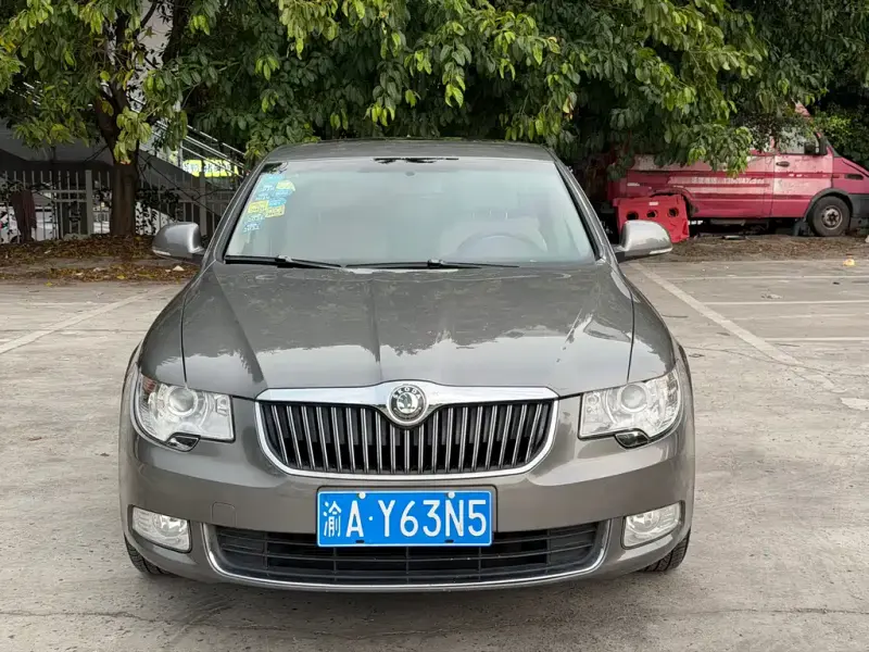Skoda Superb, 2011