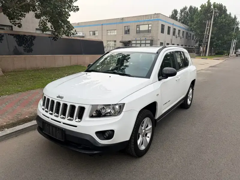 Jeep Compass (Import), 2013