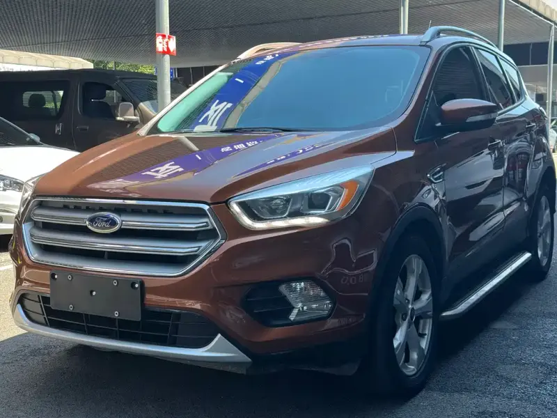 Ford Kuga, 2017