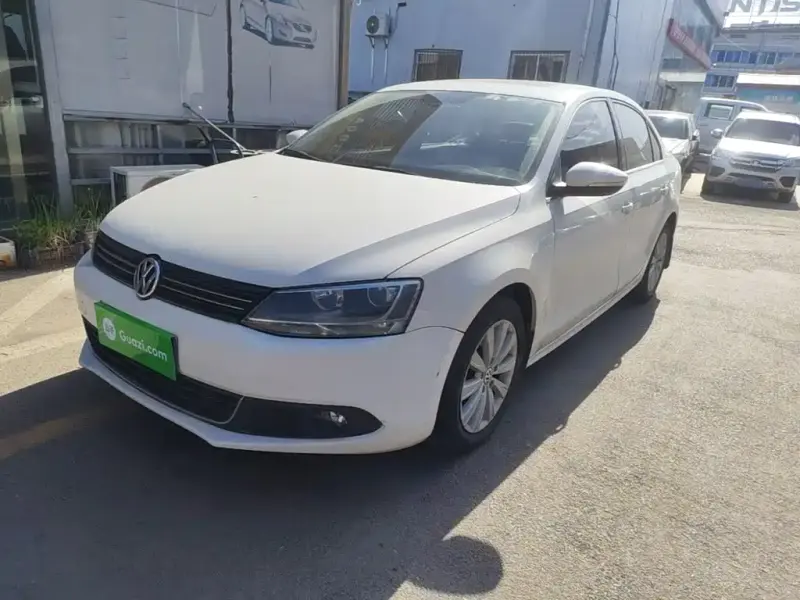 Volkswagen Sagitar, 2014