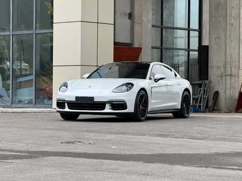 Porsche Panamera, 2018