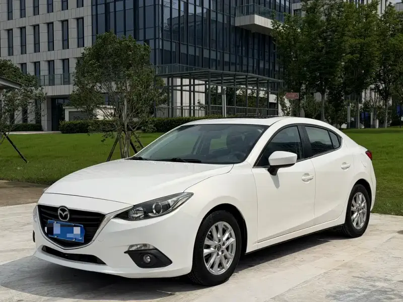 Mazda 3 Axela, 2016