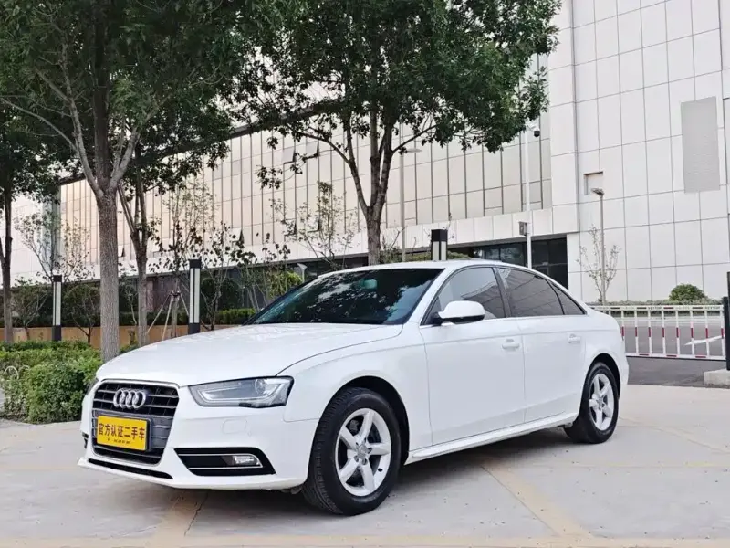 Audi A4L, 2013 — фото 1