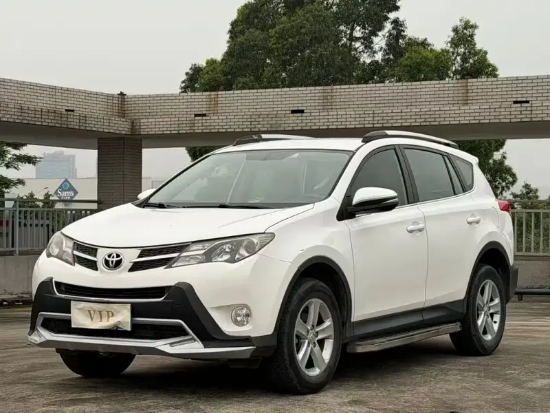 Toyota RAV4, 2014 — фото 1