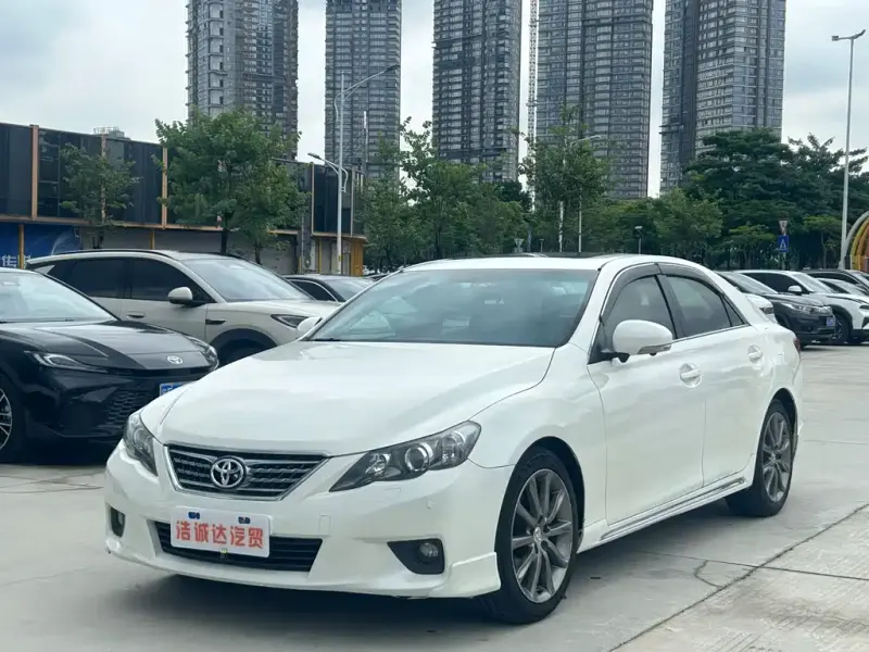 Toyota Reiz, 2013