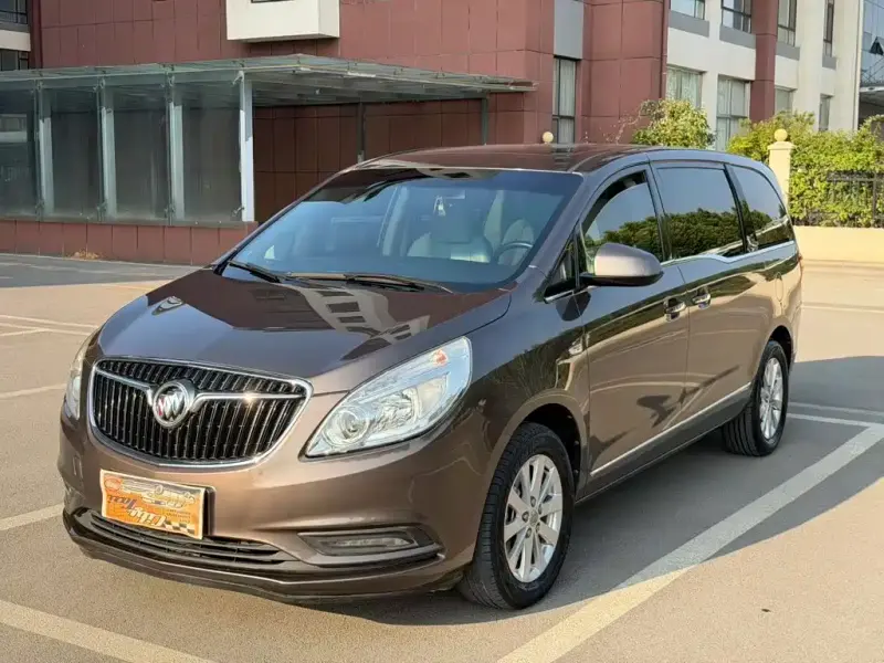 Buick GL8, 2017