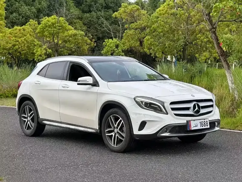 Mercedes-Benz GLA, 2015 — фото 1