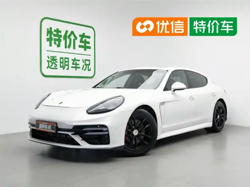 Porsche Panamera, 2011