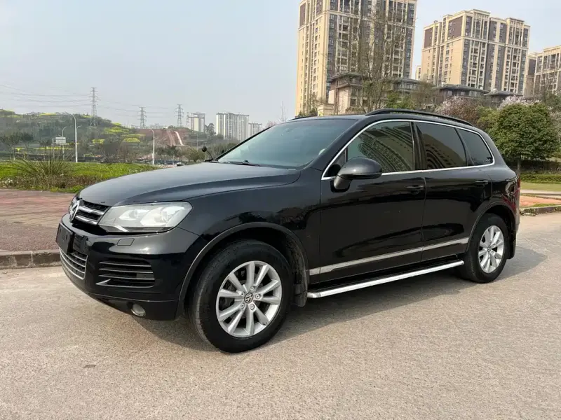 Volkswagen Touareg, 2014 — фото 1