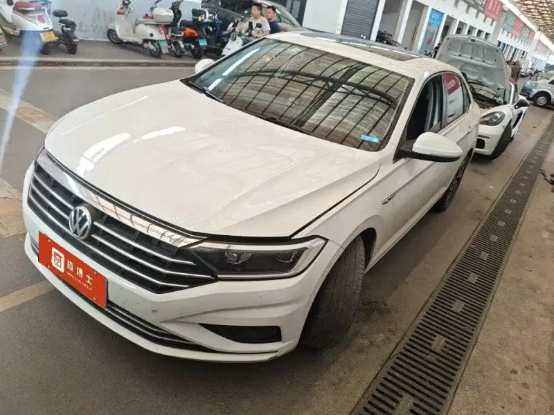 Volkswagen Sagitar, 2021