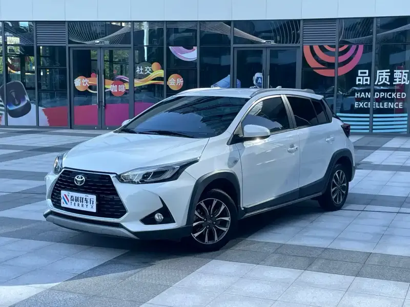 Toyota Yaris L, 2022
