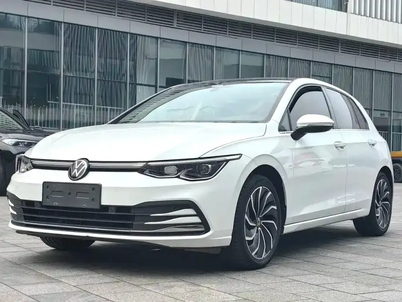 Volkswagen Golf, 2021 — фото 1